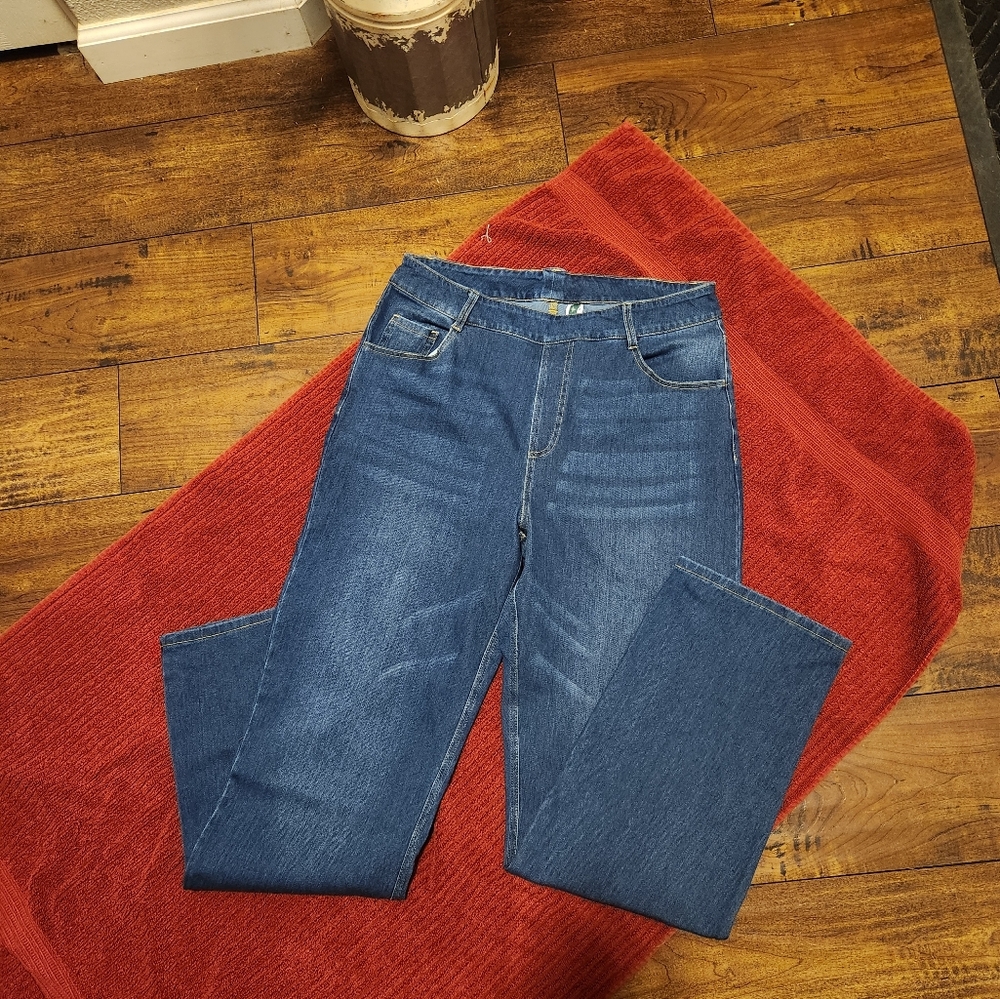 Halara Flex High Waisted Pocket Straight Leg Jeans -  L (12/14)